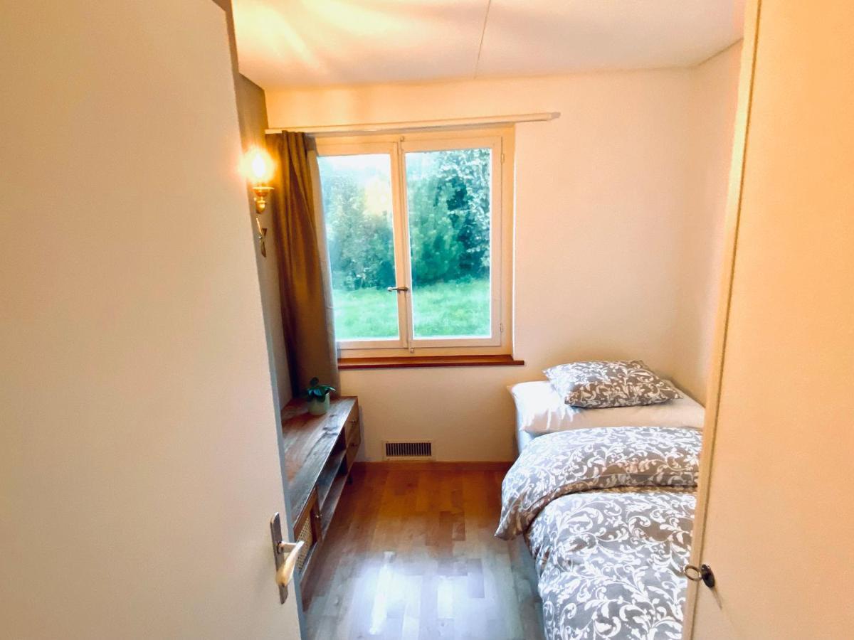Lakeview Little House Krattigen Bagian luar foto